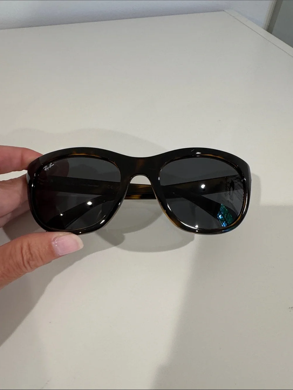 NWT Ray-Ban RB 4216 Sunglasses